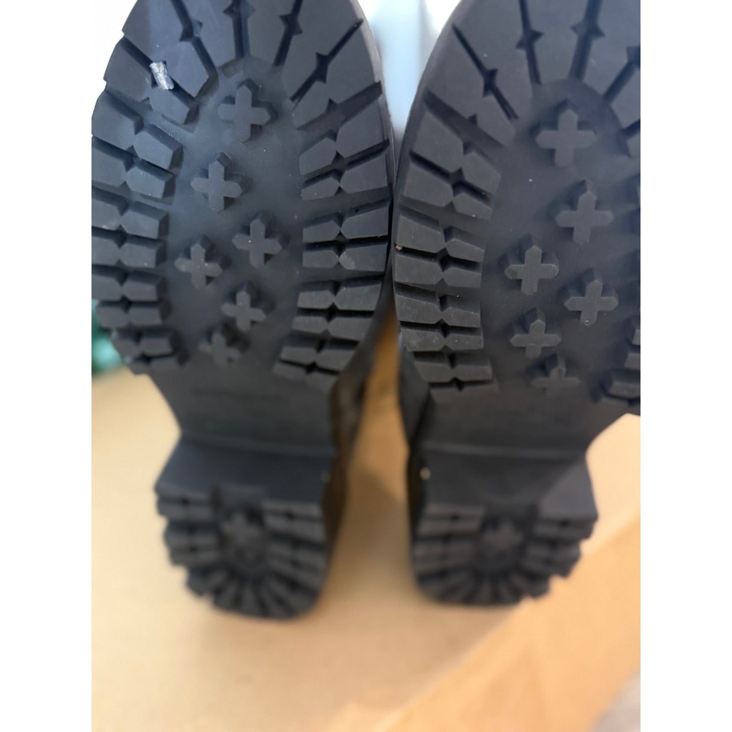 Gentle Souls by Kenneth Cole Women's Brandon Knee High Boot Charcoal - Size 8