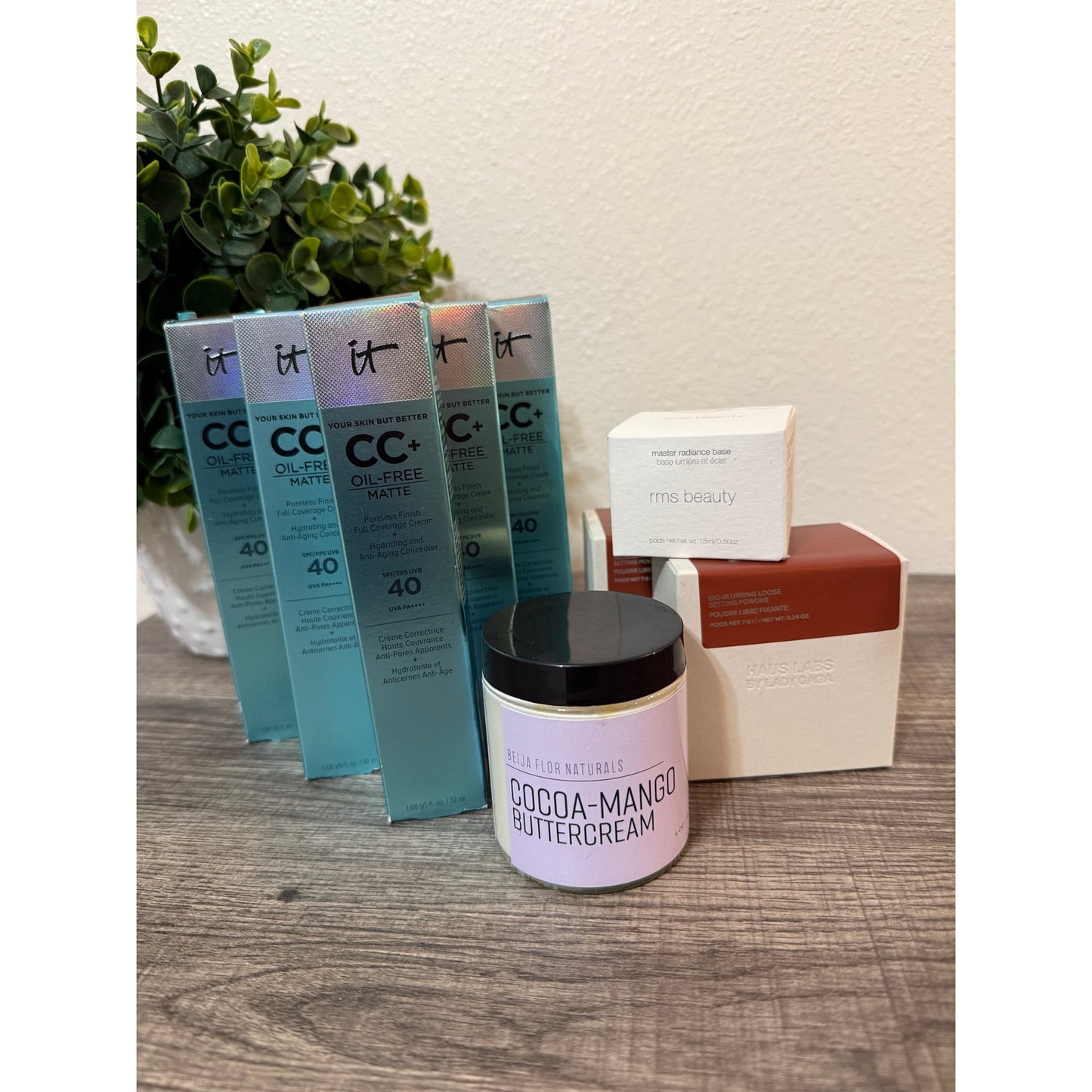 (9 Pcs) BEAUTY RESELLER BUNDLE - It Cosmetics, Haus Labs, RMS Beauty Foundations