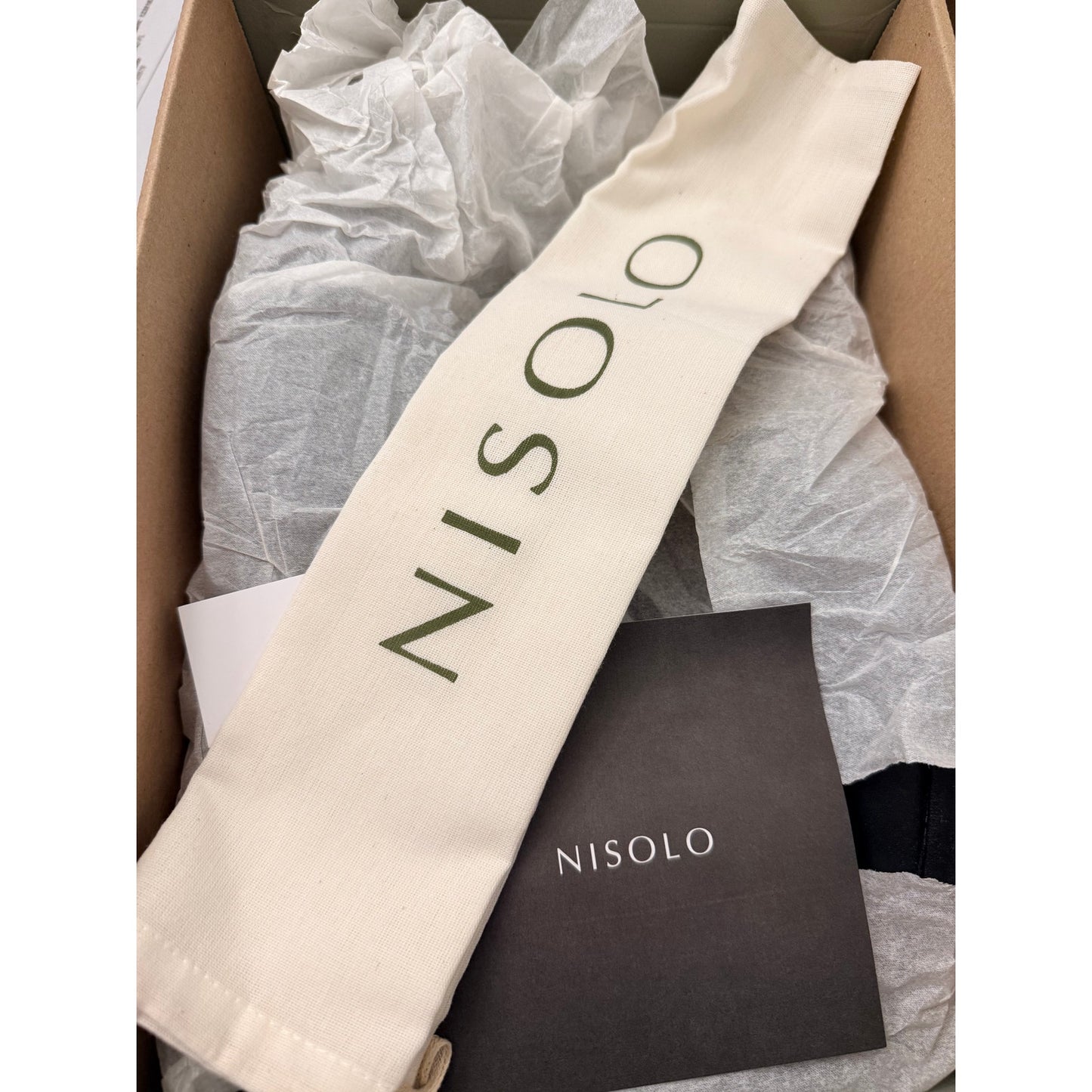 Women's NISOLO Eva Everyday Chelsea Boot - BRAND NEW IN BOX! Black - Size 8