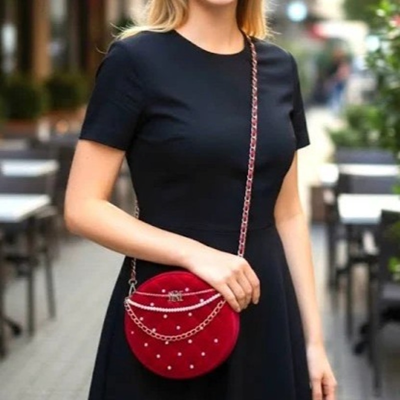 Badgley Mischka Diamond Round Shoulder Crossbody Purse in Coral