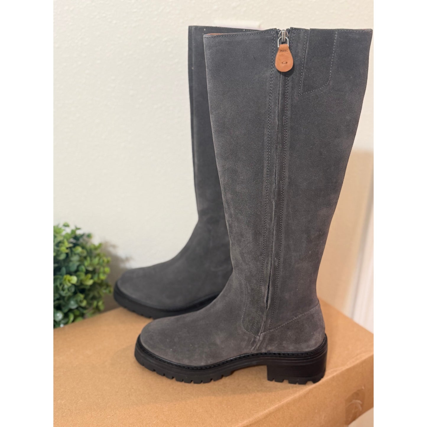 Gentle Souls by Kenneth Cole Women's Brandon Knee High Boot Charcoal - Size 8